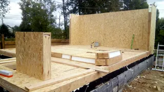 Haus nach individuellem Entwurf, Shuya: Wandmontage