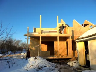 “Naslajdenie” projesine göre ev, Orekhovo-Zuevo: duvar montajı
