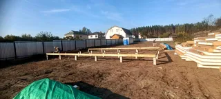 Özel projeye göre banya, Dzerzhinsk: temel ve alt bağlama kirişi
