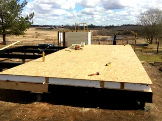 House based on the “Zefir” design, Fedchikha village: SIP panel floor at level 0