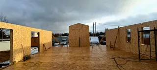 Haus nach individuellem Entwurf, Gebiet Iwanowo: Wandmontage