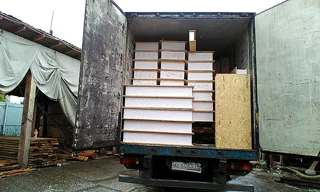 House built to a custom design, Pervyy settlement: house kit delivery