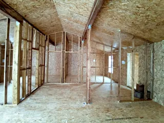 103 m² ev, özel proje, “Mebelşçik” SNT: iç bölme duvarlar