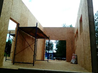 Haus nach individuellem Entwurf, Region Jaroslawl: Wandmontage