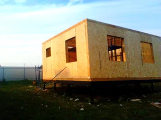 Haus nach Projekt „Amelija“, Dorf Gavshino: Wandmontage