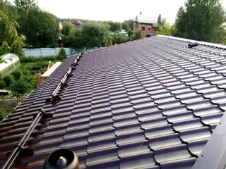 Custom-design house, Shurintsevo village: roofing