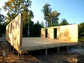 Haus nach individuellem Entwurf, Kineshma: Wandmontage