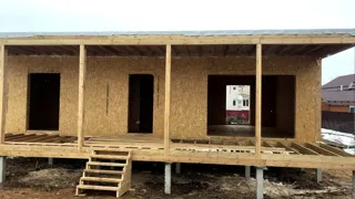 Haus nach Projekt „Mistika - K2.8“, Strunino: Wandmontage