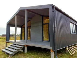 Haus nach individuellem Entwurf, Dorf Stepannikovov: fertiges Gebäude