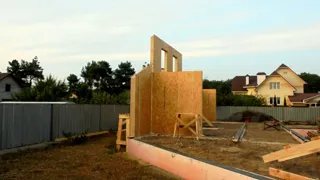 Haus nach individuellem Entwurf, Region Belgorod: Wandmontage