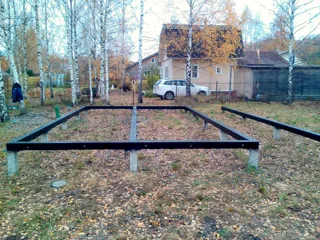 Haus nach Projekt „Mistika - S2.5“, Gartengemeinschaft SNT „Koltschugino“: Fundament und Grundrahmen