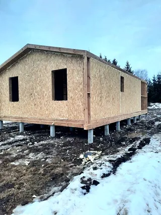Haus 65,4 m² nach individuellem Projekt, Dorf Striznevo: Wandmontage