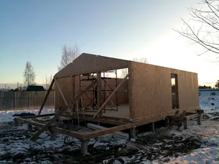 Haus 65,4 m² nach individuellem Projekt, Dorf Striznevo: Wandmontage