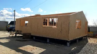Haus nach Projekt „Barnhouse 76.1“, Gebiet Iwanowo: Wandmontage