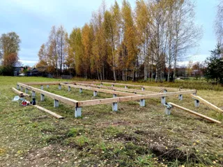Haus nach individuellem Projekt, Dorf Protive: Fundament und Grundrahmen