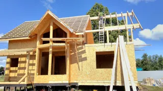 Haus nach Projekt „Sarja“, Kazan: Obergeschoss und Dachgeschoss