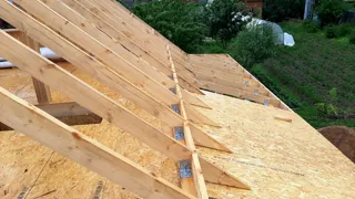 Haus nach individuellem Entwurf, Dorf Novo-Talitsy: Dach