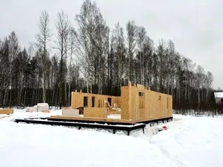 Custom-design house, Sankt-Peterburg: wall assembly