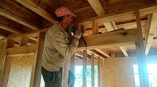 Haus nach Projekt „Dorofejewo“, Navoloki: Innenwände
