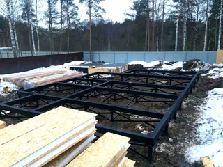 Haus nach Projekt „Orléans“, Gebiet Moskau: Fundament und Grundrahmen