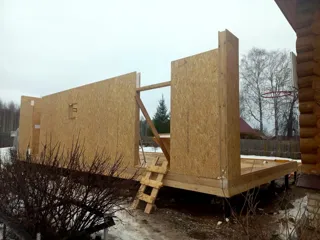 Datscha nach Projekt „Mistika - D“, Dorf Buldachikha: Wandmontage