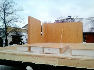 Özel projeli ev, Obninsk: duvar montajı