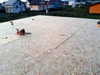 Haus nach Projekt „Alfa“, Siedlung Pervyy: Obergeschoss und Dachgeschoss