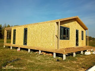 Haus nach Projekt „Barnhouse 65“, Dorf Kryukovo: Fenster und Türen