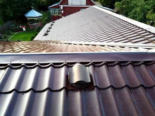 Custom-design house, Shurintsevo village: roofing