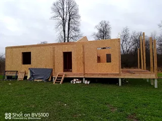 122 m² house built to a custom design, Alferevo village: wall assembly