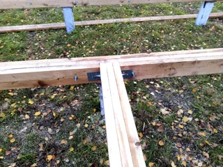 Haus nach individuellem Projekt, Dorf Protive: Fundament und Grundrahmen