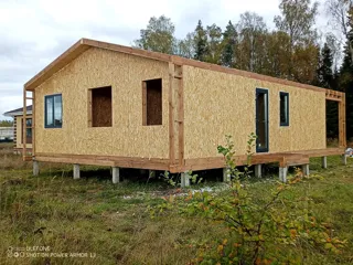 Haus nach individuellem Entwurf, Dorf Stepannikovov: Fenster und Türen
