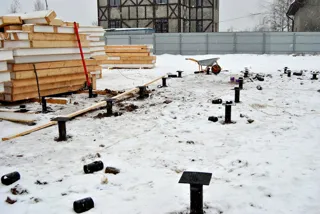 Haus nach Projekt „Markis“, Gebiet Moskau: Fundament und Grundrahmen