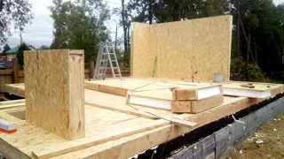 Haus nach individuellem Entwurf, Shuya: Wandmontage