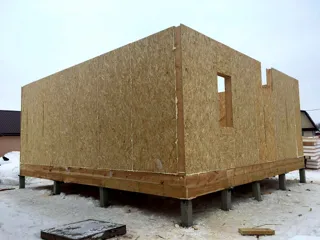 Haus nach Projekt „Vilnius“, Dorf Chernukha: Wandmontage
