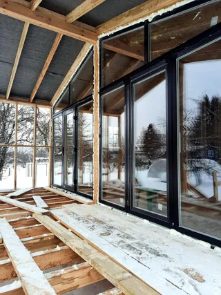 Haus nach Projekt „Barnhouse 45“, Gartengemeinschaft SNT „Fortschritt“: Fenster und Türen