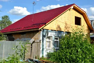 Anbau nach individuellem Entwurf, Gebiet Kostroma: Dach