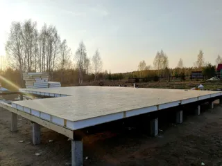 Haus nach Projekt „Mistika - E2.8“, Dorf Novoe: SIP-Boden auf Höhe 0