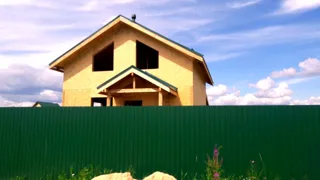 Haus nach Projekt „Bris“, Wohnsiedlung „Schaworonki“: Obergeschoss und Dachgeschoss