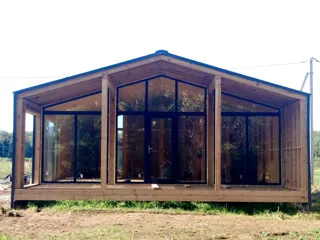 “Barnhouse 76.1” projesine göre ev, Yadrominskoe kasabası