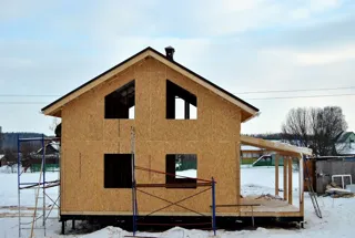 Haus nach Projekt „Sefir“, Dorf Kadnikovo: Obergeschoss und Dachgeschoss