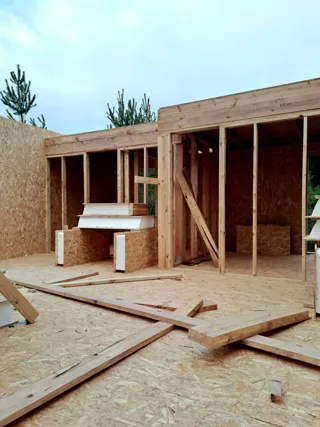 Haus 64 m² nach individuellem Projekt, Dorf Seltso-Podelyshevo: Wandmontage