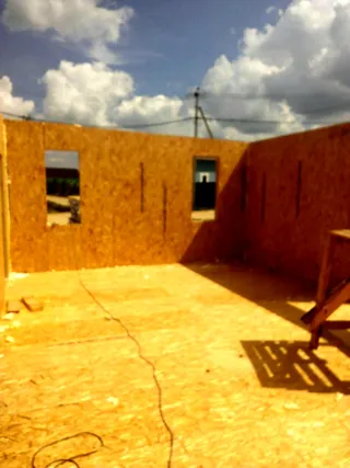 Haus nach Projekt „Mistika - S2.8“, Narofominsk: Wandmontage