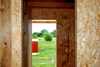 Haus nach Projekt „Ermak“, Siedlung Belavino: Innenwände