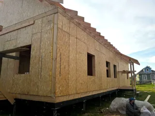 Custom-design house, Arkhangelsk Region: roofing