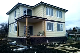 Custom-design house, Astashevo village: finished building