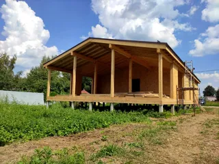 Haus 145 m² nach individuellem Projekt, Siedlung Volga: Wandmontage