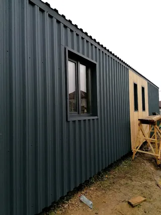 “Barnhouse 76.1” projeli ev, Leningrad bölgesi: cephe kaplaması