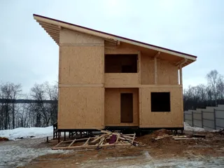 Haus nach Projekt „Otkrytyj“, Gebiet Moskau: Fertiges Haus