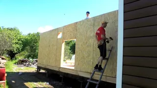 Haus nach individuellem Entwurf, Dorf Babukovo: Wandmontage